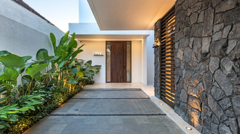3-BEDROOM MASTERPIECE IN CANGGU
